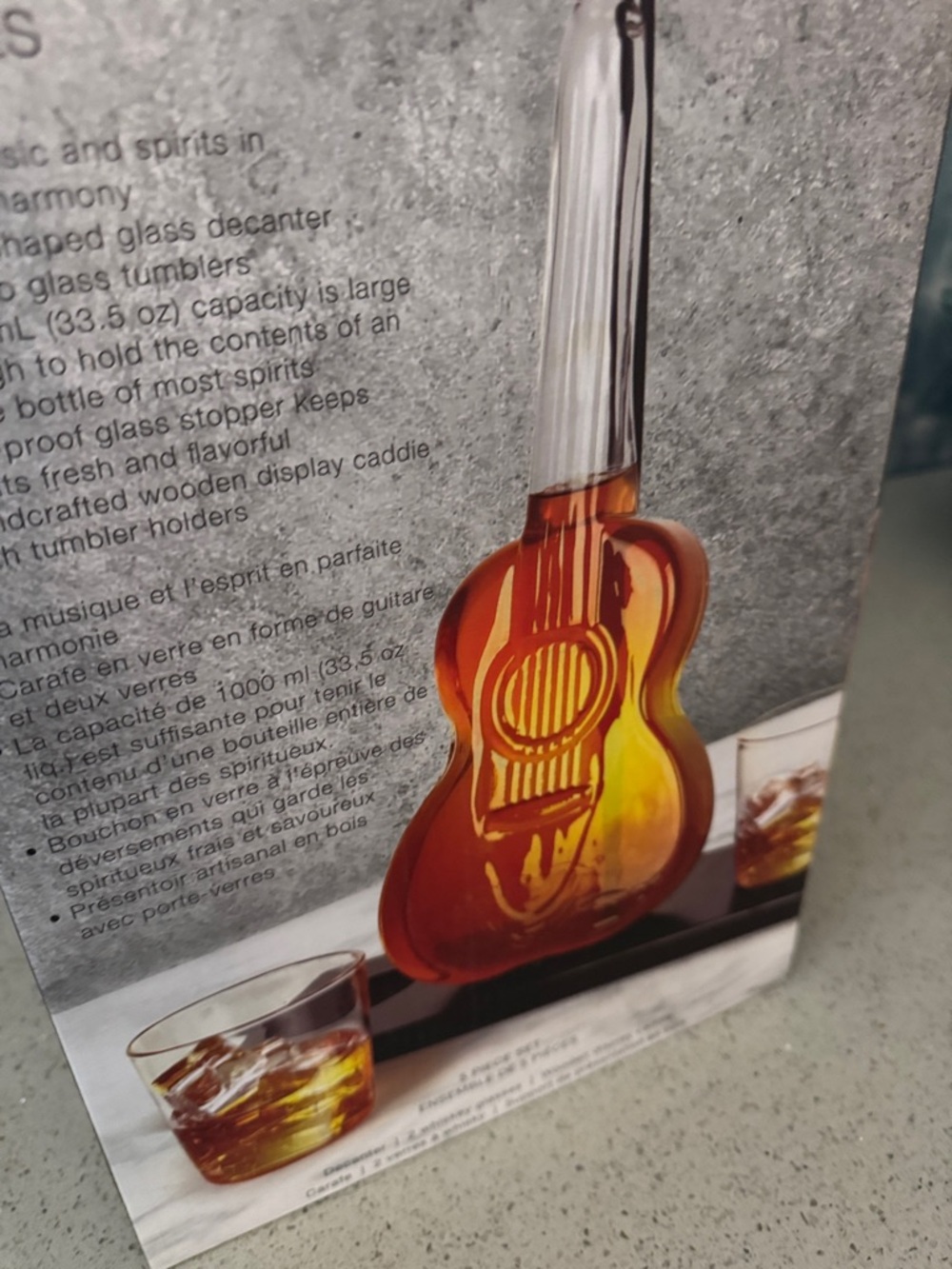🎸 Brookstone Guitar Decanter Set – Strum & Sip (5 Piece Set)